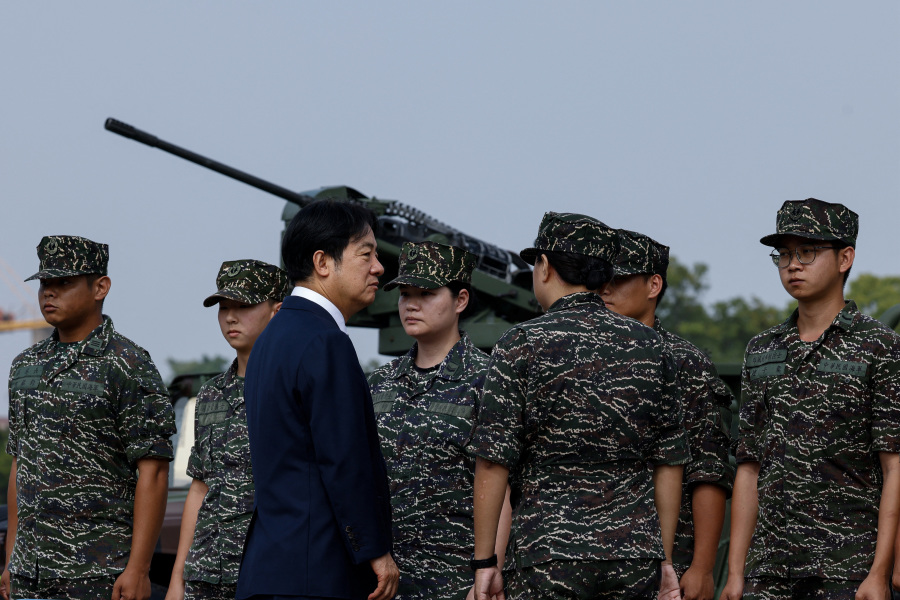 Taiwan President Thanks Air Force for Outstanding Work During China War Games