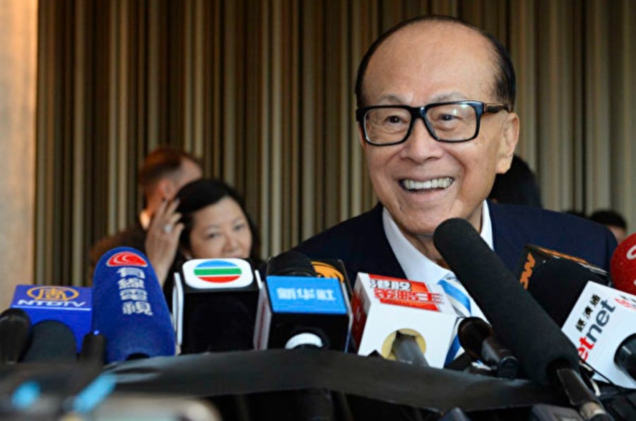 Firing the Gun Before the Race Starts! Li Ka-shing Sells Postal Savings Bank Stocks, Sparking Heated Discussion (Image)
