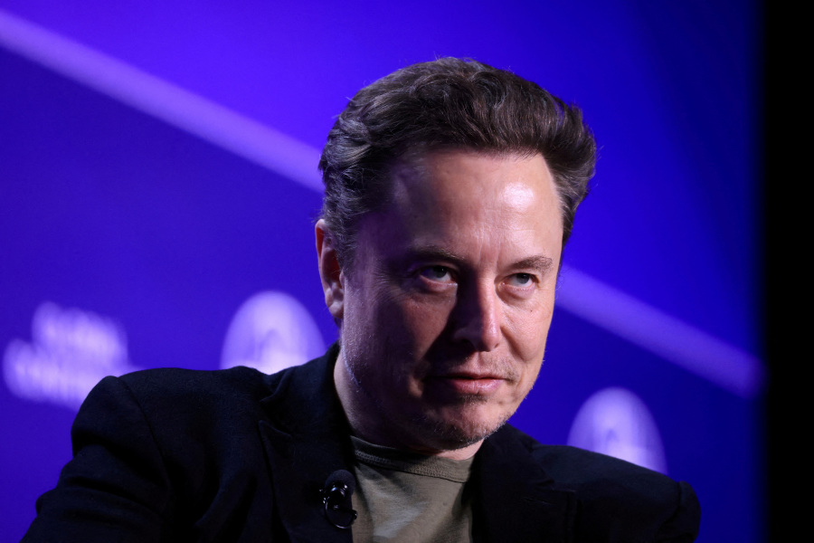 US Labor Board Wrongly Ordered Tesla s Musk to Delete Anti-Union Tweet, Court Rules