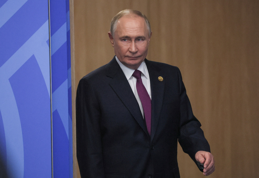 Putin orders strategic nuclear training exercise