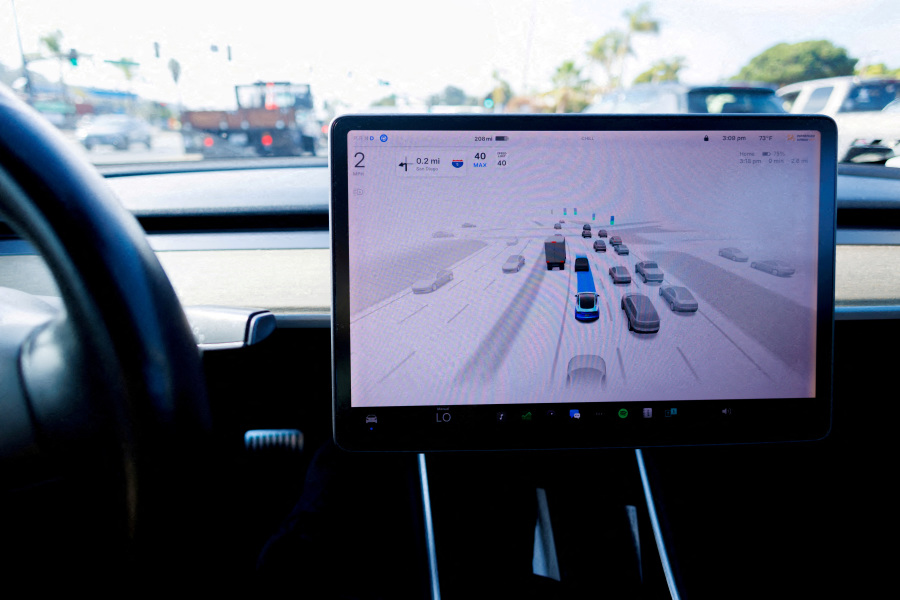 Tesla gains on report Trump s team planning federal self-driving vehicle regulations