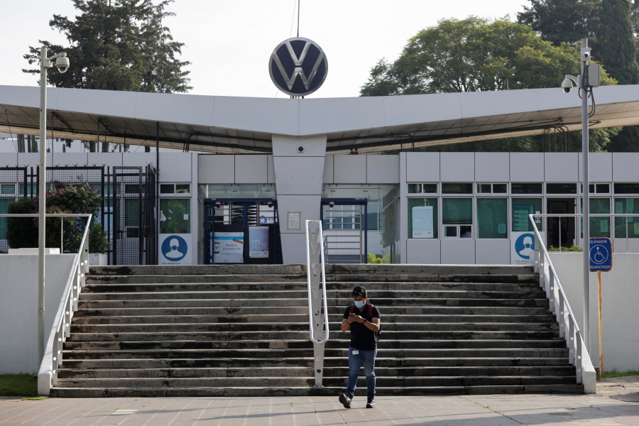 How Trump s Mexico tariffs could hurt Europe s auto industry