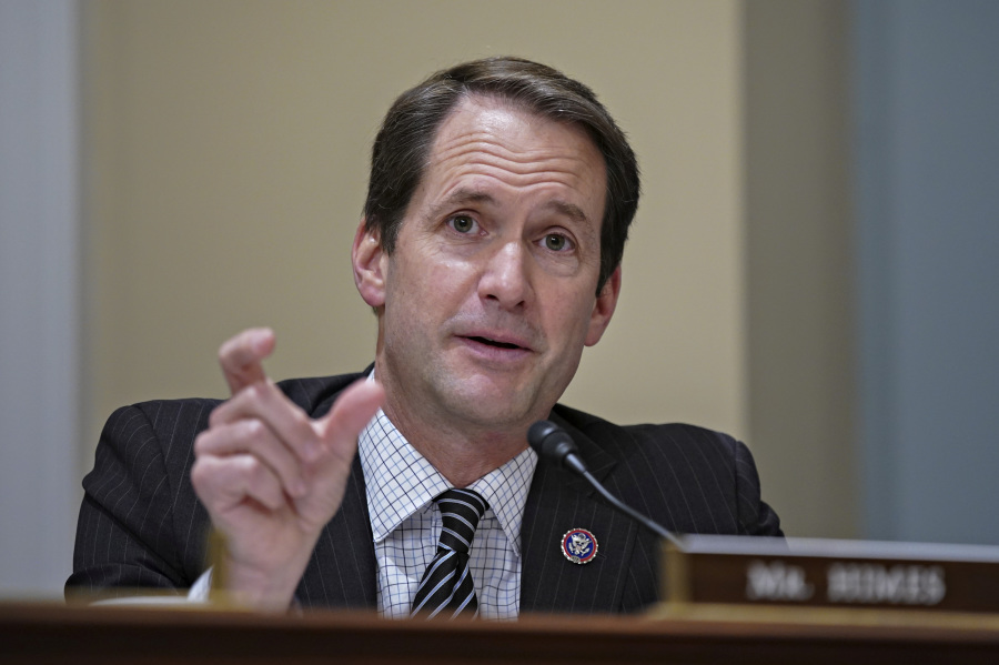 Five Democratic US lawmakers receive bomb threats at home