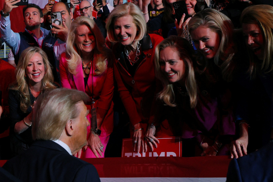 Harris Campaigns in Michigan, Trump Hits Eastern Battleground States