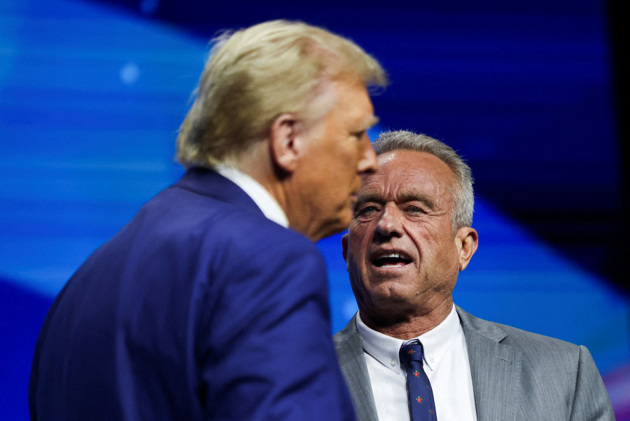 RFK Jr is Reviewing Resumes for Top Trump Health Jobs, Sources Say