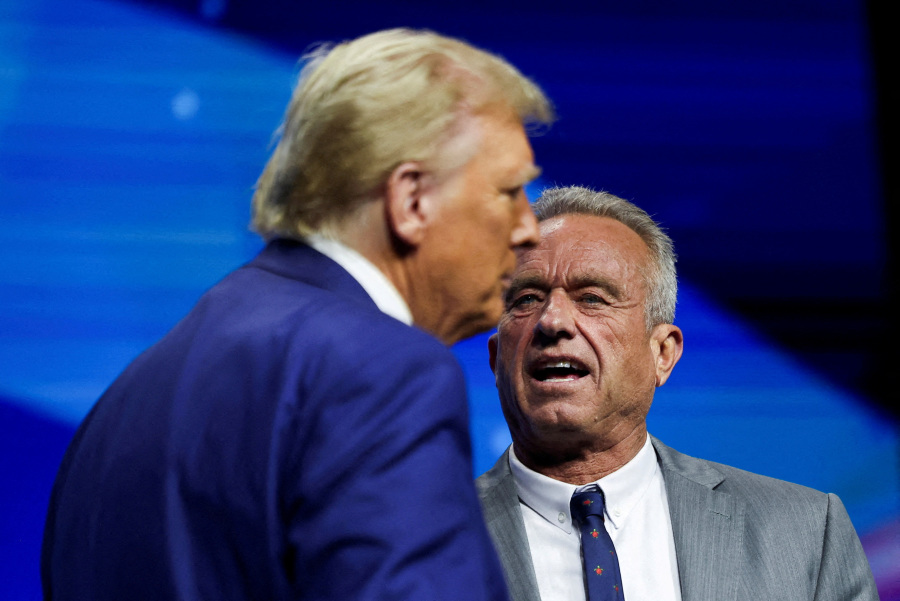 Trump to discuss ending childhood vaccination programs with RFK Jr