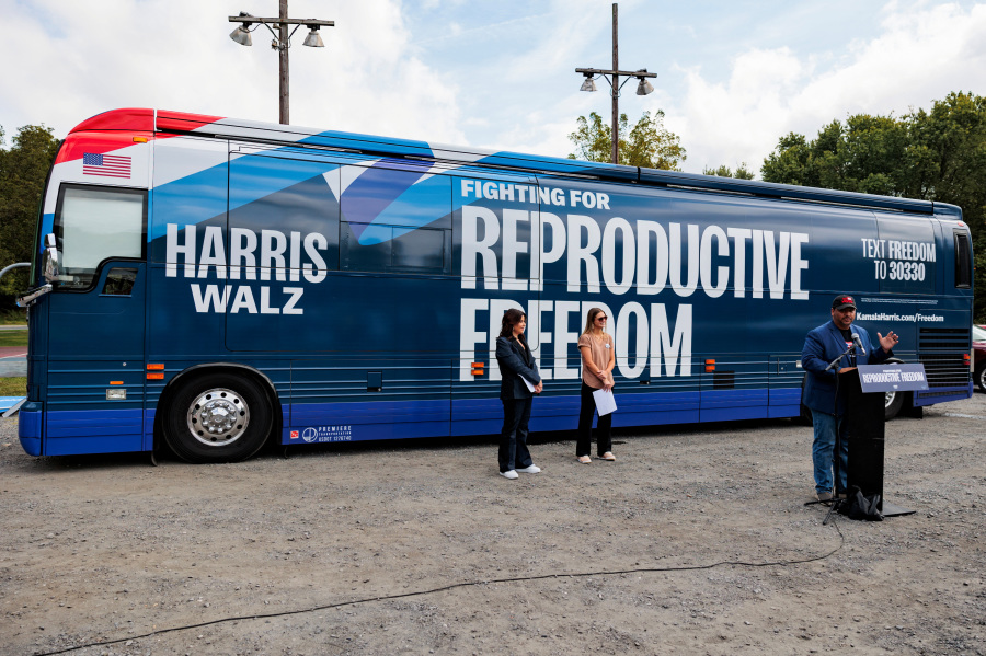 Harris Abortion Rights Bus Tour Aims for Votes the Big Rallies Don t Reach
