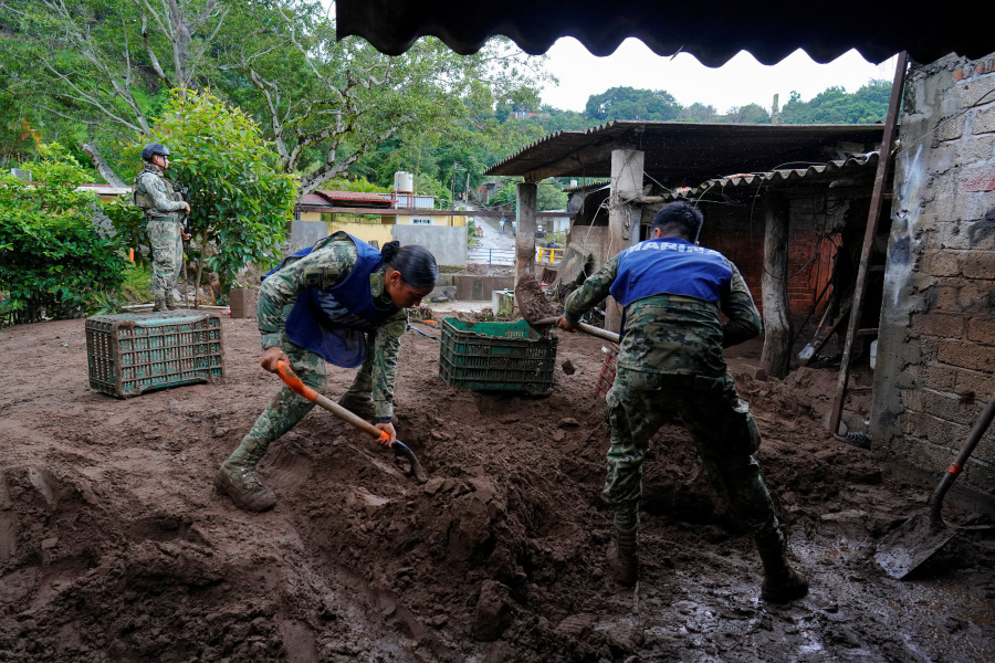 Heavy rains flood Mexico towns, leave nearly 130 dead or missing