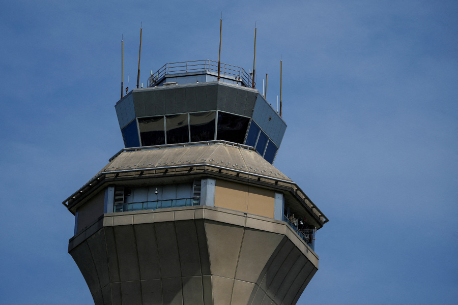 US air safety at risk with traffic controllers as pawns in shutdown, official says