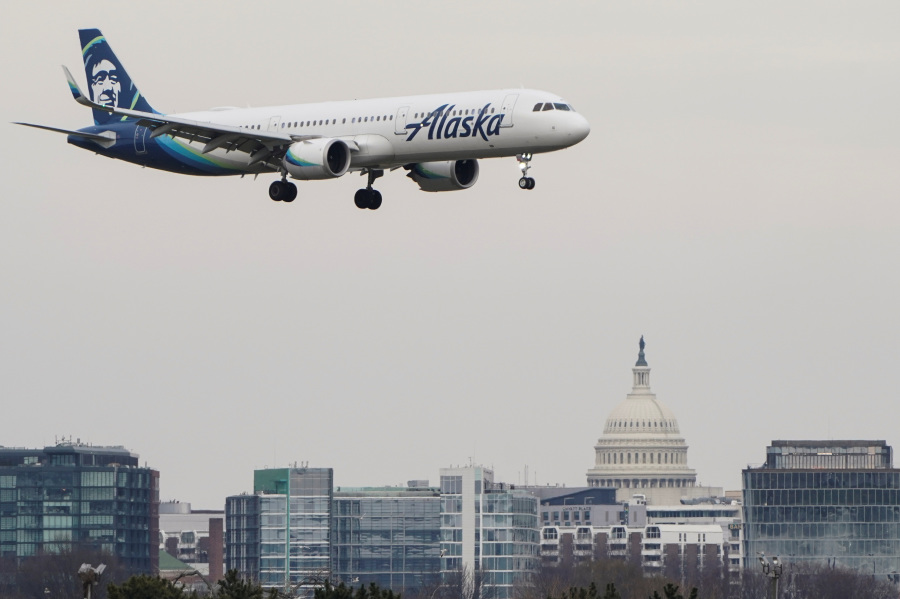 Alaska Airlines grounds all flights due to technology outage