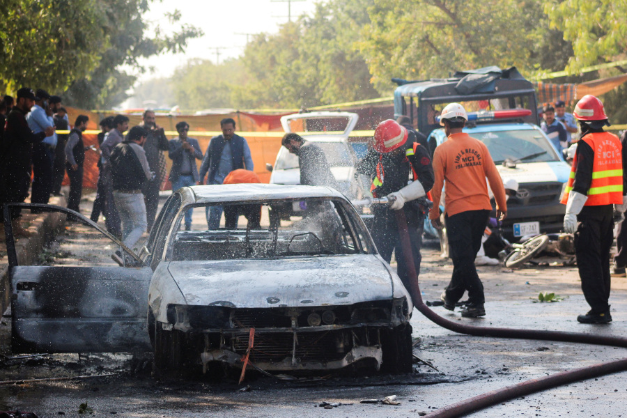 Suicide bombing in Pakistan capital kills 12, raises regional tension
