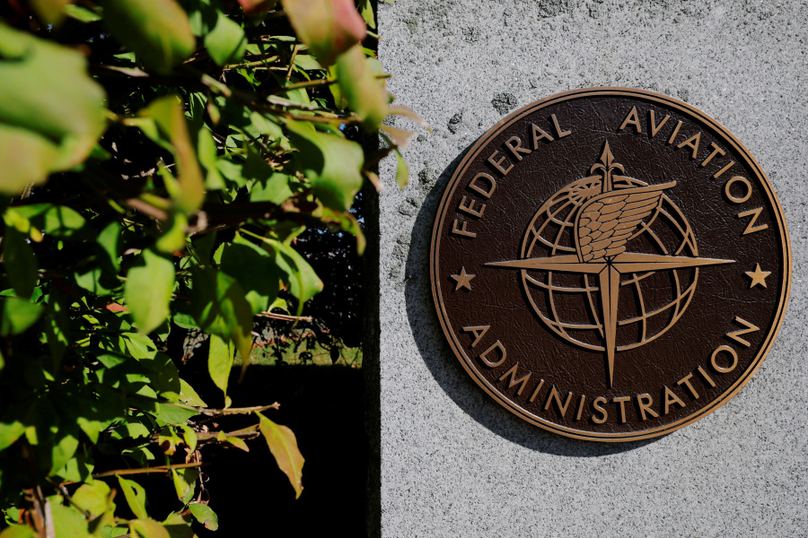 US FAA to detail flight cut plan at major airports later on Friday