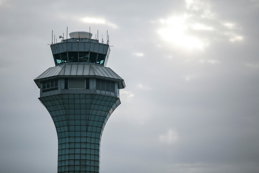 US FAA to spend $6 billion on air traffic telecom, radar