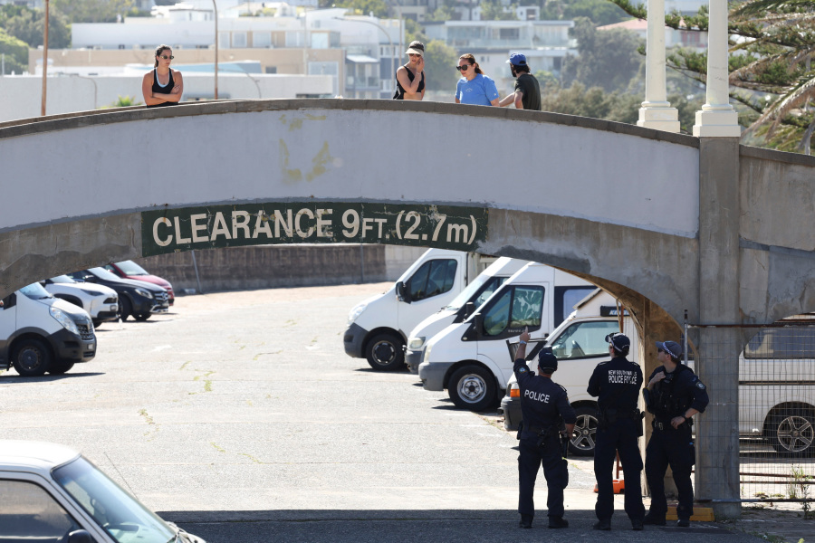 Australia police say detained men likely had ideological links to Bondi gunmen