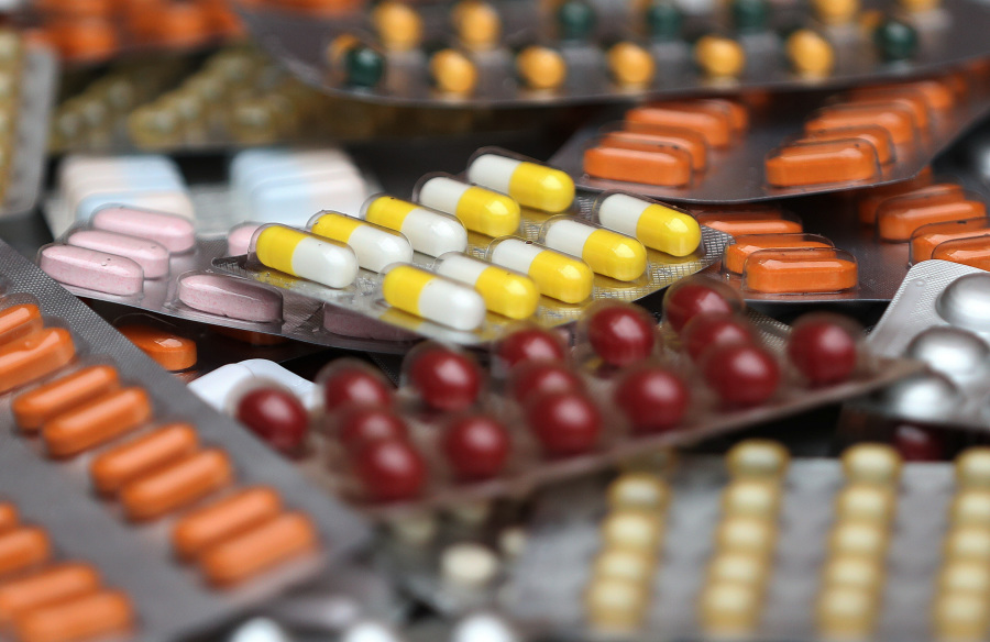 Trump to announce new deals to lower drug prices, White House says