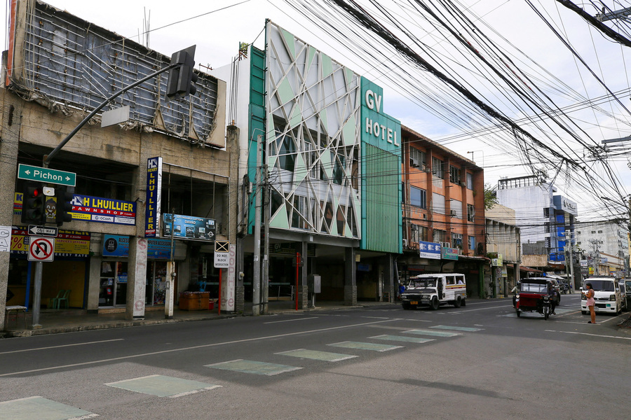 Bondi attack suspects kept to themselves during Philippines stay, hotel staffer recalls