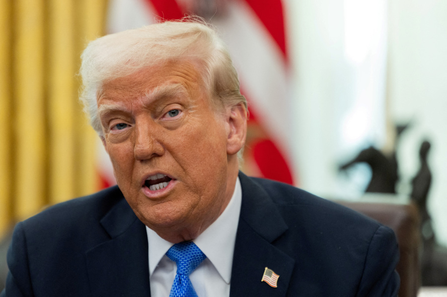 Trump at US Supreme Court challenges judge s federal worker rehiring order