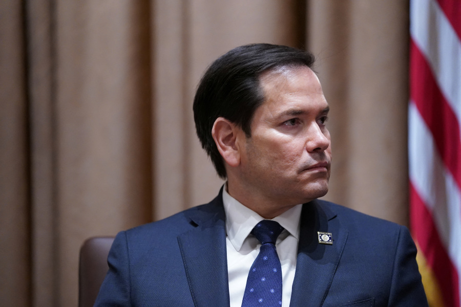 US deports another 10 gang members to El Salvador, Rubio says