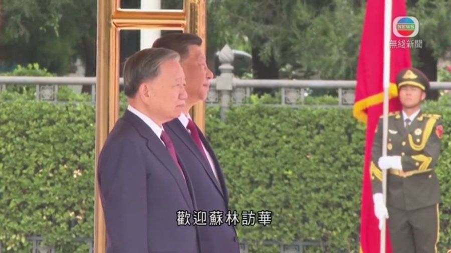 Is Xi Jinping Suffering from Stroke Aftereffects New Prime Minister Looks Down at Script 5 Times in 17 Seconds