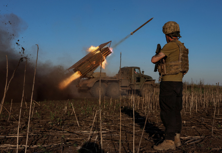 Officials try to get Ukraine peace talks back on track after Rubio no show