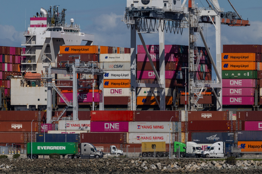 US starts collecting Trump s new 10 tariff, smashing global trade norms