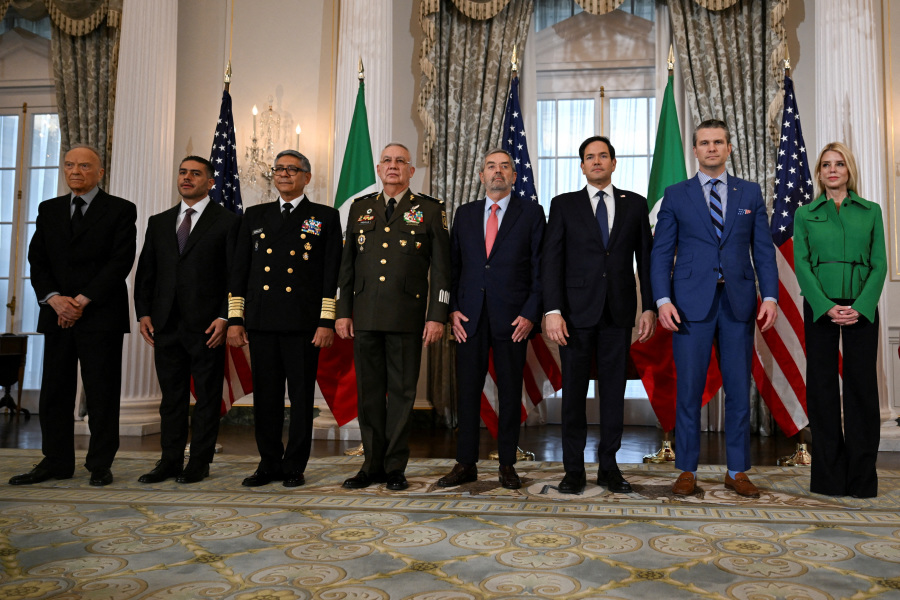 US pushes Mexico to prosecute politicians with ties to drug cartels