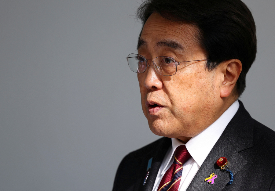 Japan s trade negotiator says US tariff talks are in a fog