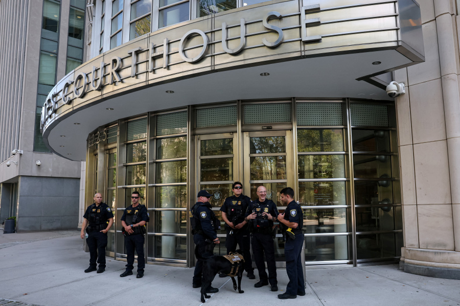 Former Mexican drug kingpin Ismael El Mayo Zambada pleads guilty to US charges