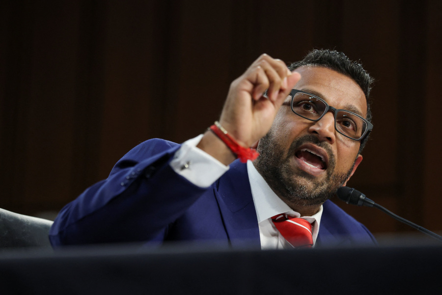 US FBI chief calls for al Qaeda treatment for traffickers, after second strike