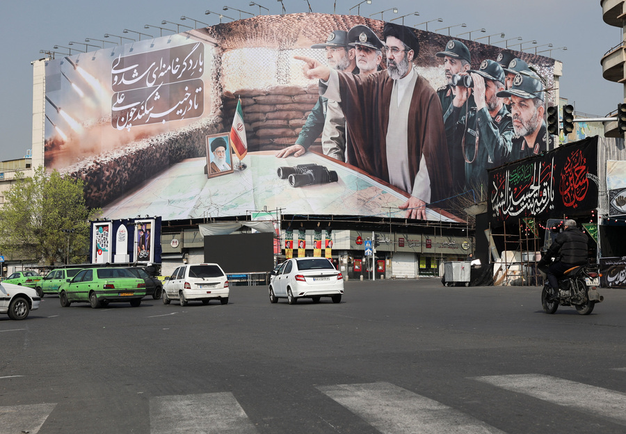 Hamas calls on Iran not to target neighboring countries but affirms its right to self-defence