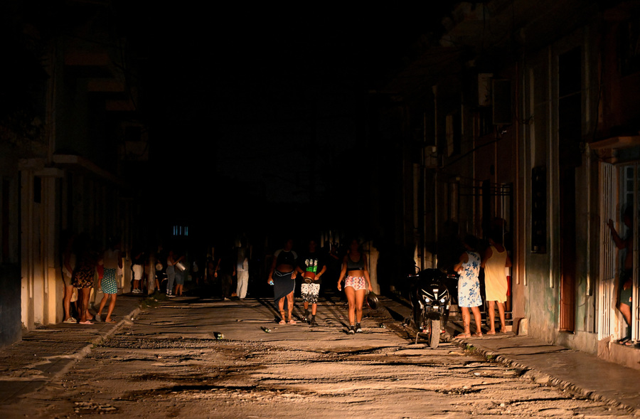 Cuba s national electric grid collapses, says grid operator