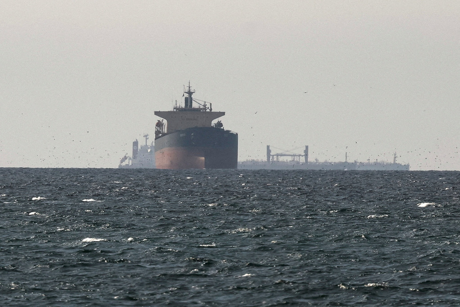 Oil tankers starting to dribble through Strait of Hormuz, says White House