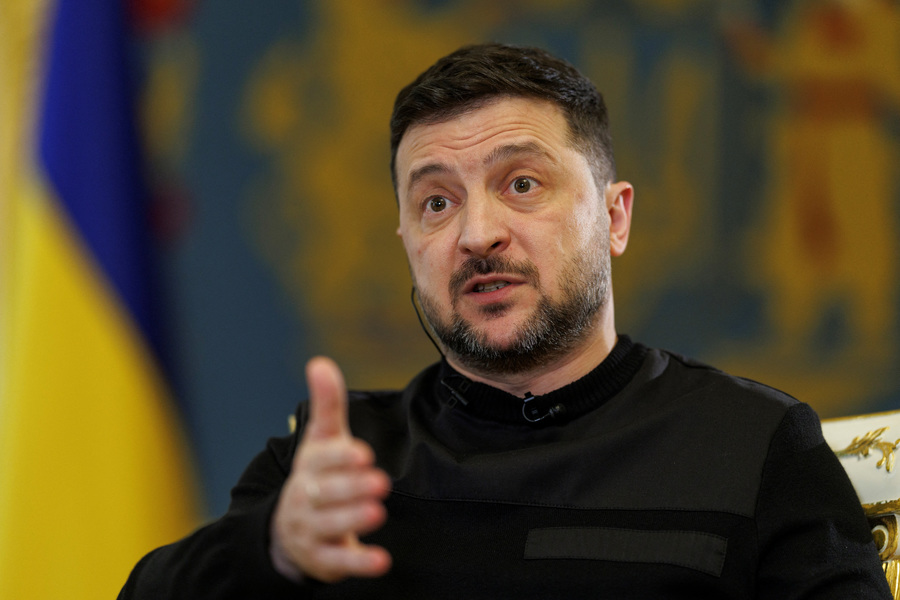 Russia sought to blackmail US using intelligence to Iran, Zelenskiy says