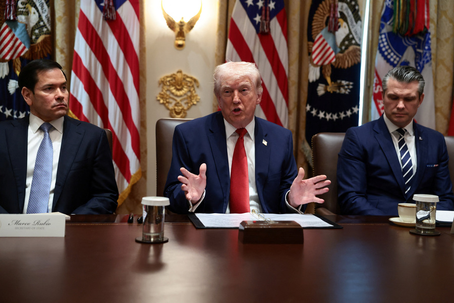 Trump suggests that Iran let ten oil tankers through Strait of Hormuz
