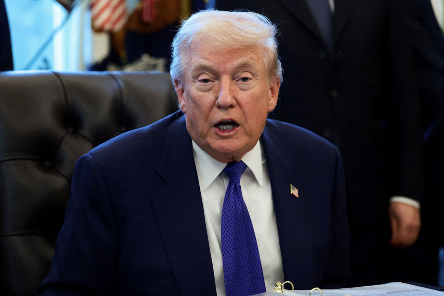 Trump urges countries to go to Strait of Hormuz and just take it