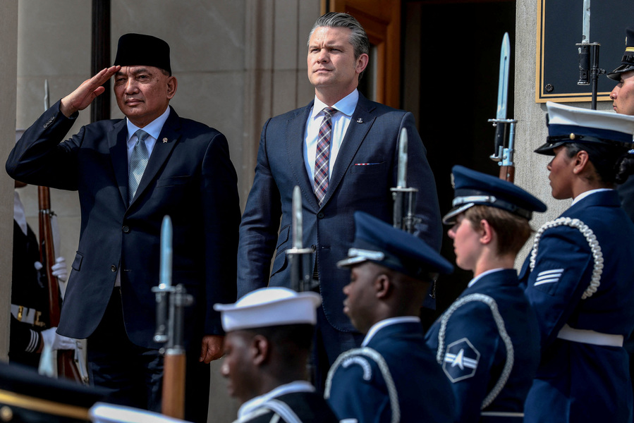 Indonesia s foreign ministry urges caution over U.S. military overflight proposal