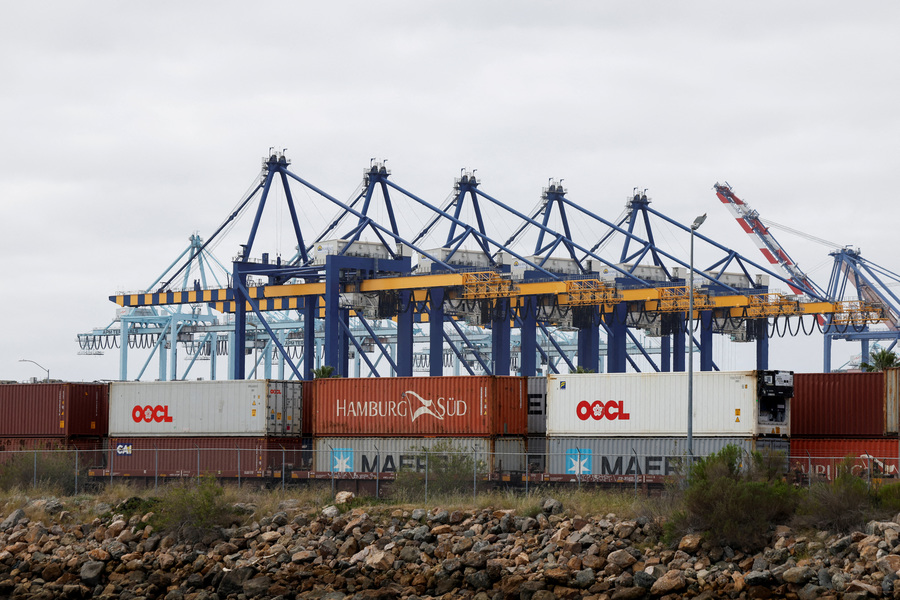 Tariff refund system launches as thousands of companies file claims