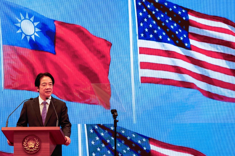 Taiwan president thanks US for help in strengthening defences