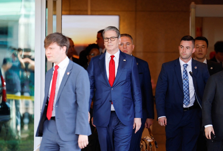 US Treasury s Bessent, China s He wrap up S. Korea talks ahead of Trump-Xi summit