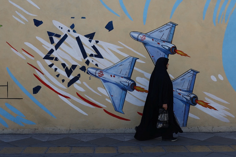 Qatari negotiating team in Tehran to try to help secure US-Iran deal to end war, says source
