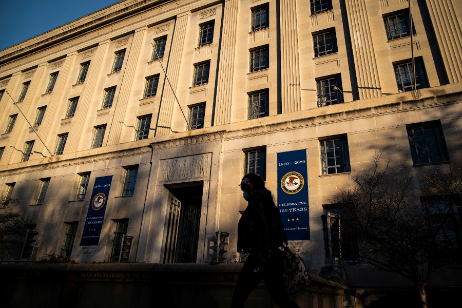 US Justice Department seeks to lift injunction on ballroom project after shooting
