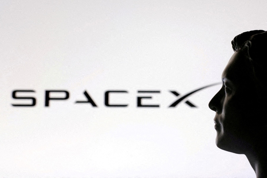 SpaceX debut draws a crowd, but few recent hot IPOs outpace the market