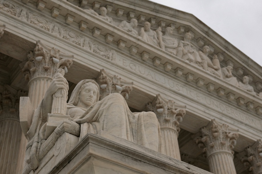 Supreme Court sides with Trump in fight tied to speech curbs on immigration judges