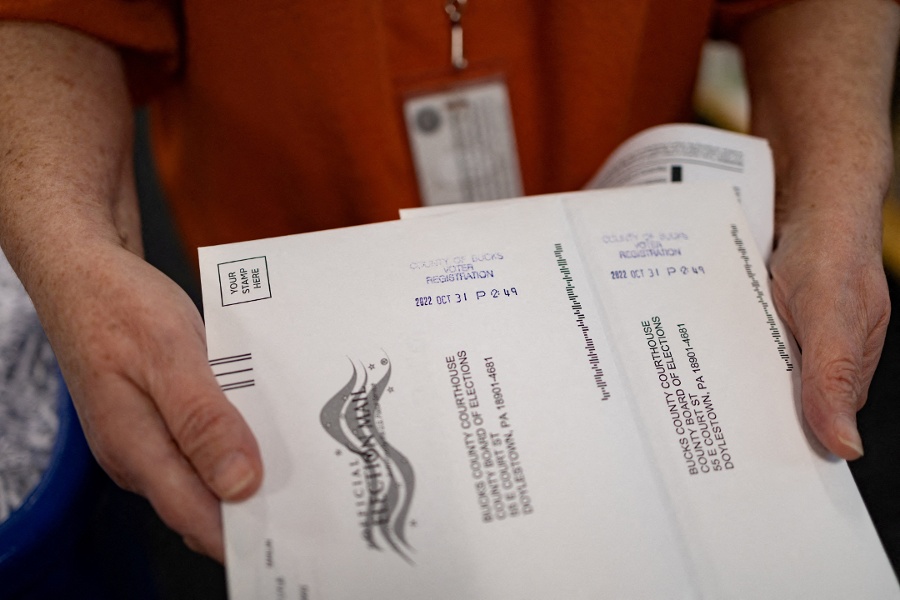Judge allows Trump to implement mail-in voting executive order