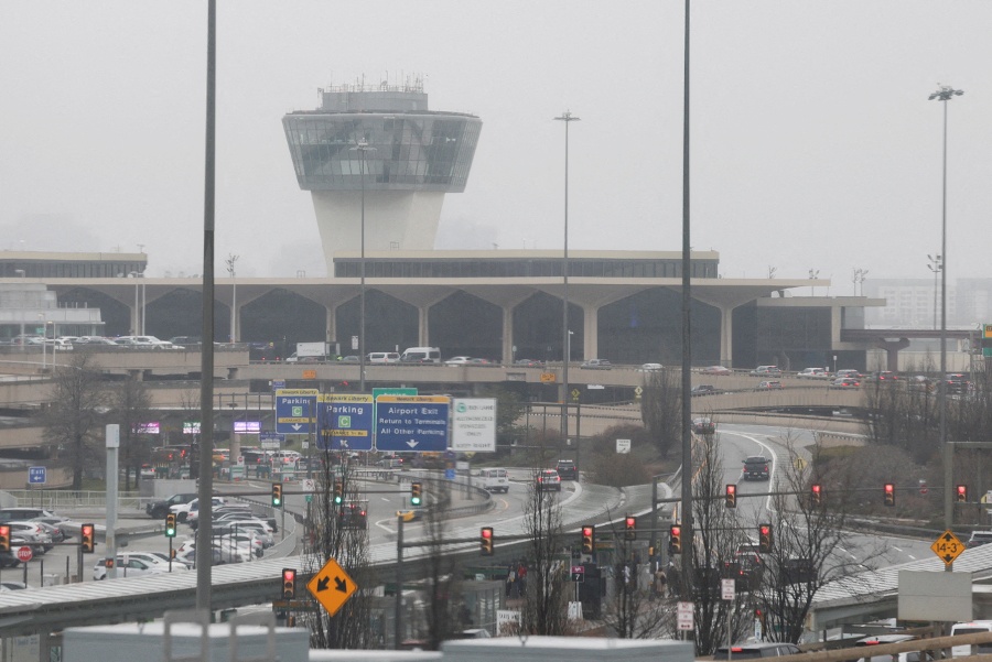 DHS chief warns US could halt international flights, cargo at Newark over immigration dispute