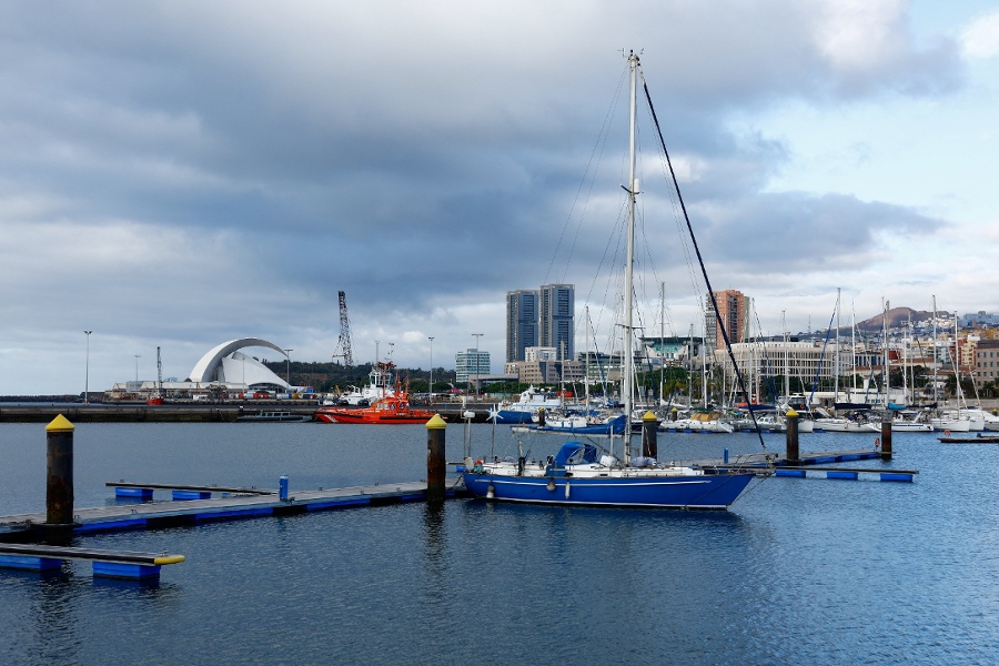 Canarians worry arrival of hantavirus cruise ship will bring repeat of Covid quarantines
