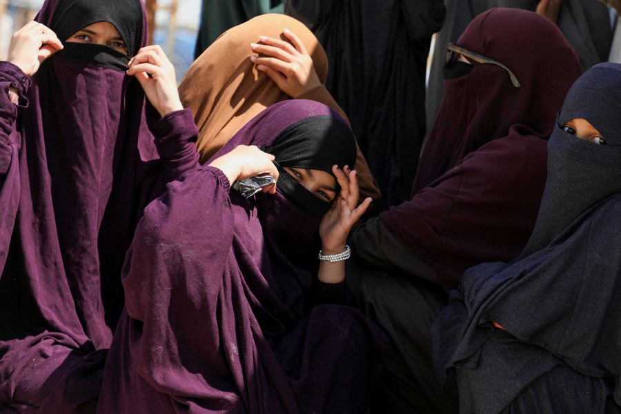 Australian women linked to ISIS arrested, accused of slavery after Syrian return
