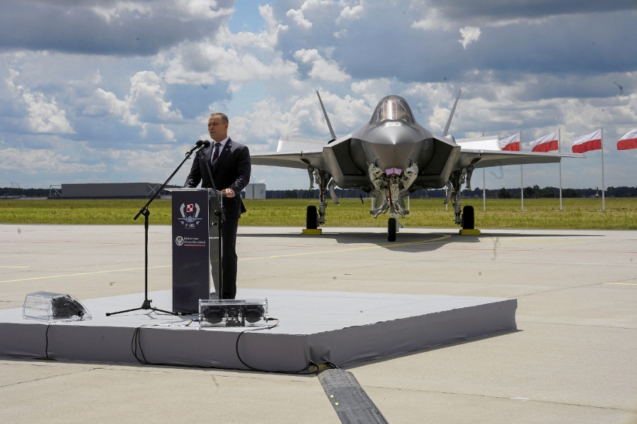 US to give Poland new $4 billion loan for arms purchases, PAP reports