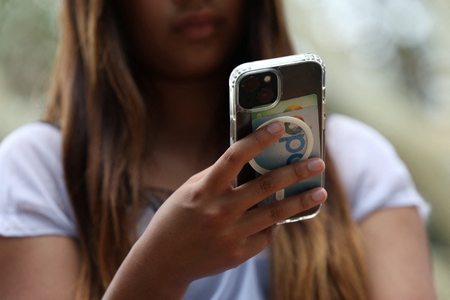 Britain announces sweeping social media ban for under-16s
