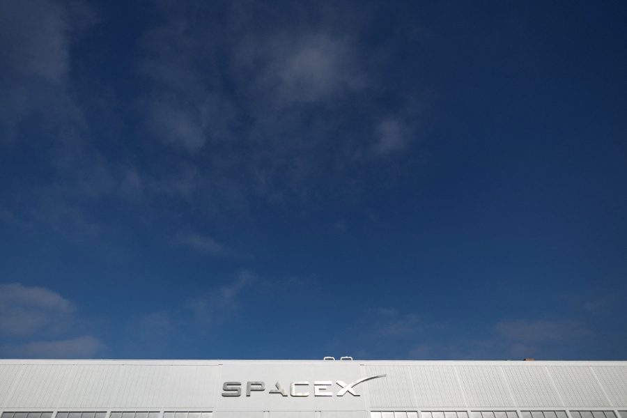 SpaceX set to surpass Amazon s market cap as post-IPO rally continues